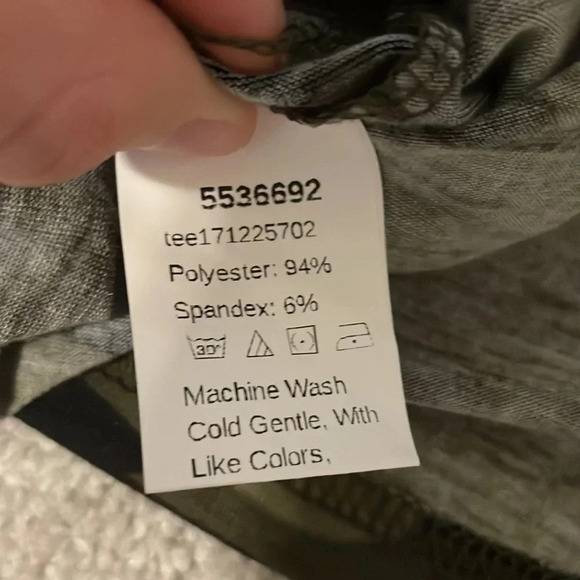 Camo SHEIN crop top size small‎ - Picture 4 of 4